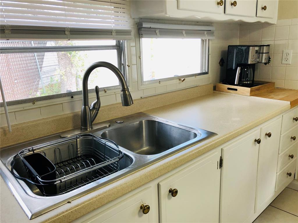 980 7th Street Northwest, Unit 72 Largo, FL 33770 - Photo 4 of 27