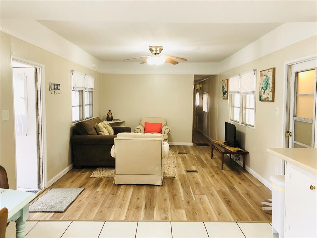 980 7th Street Northwest, Unit 72 Largo, FL 33770 - Photo 7 of 27