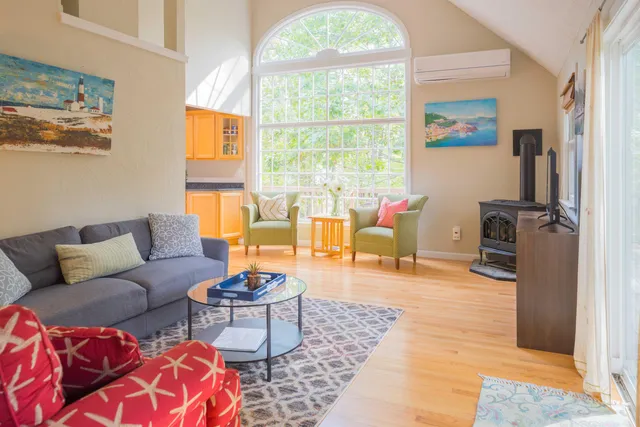 $969,000 | 25 Sawmill Lane, Ogunquit, ME 03907