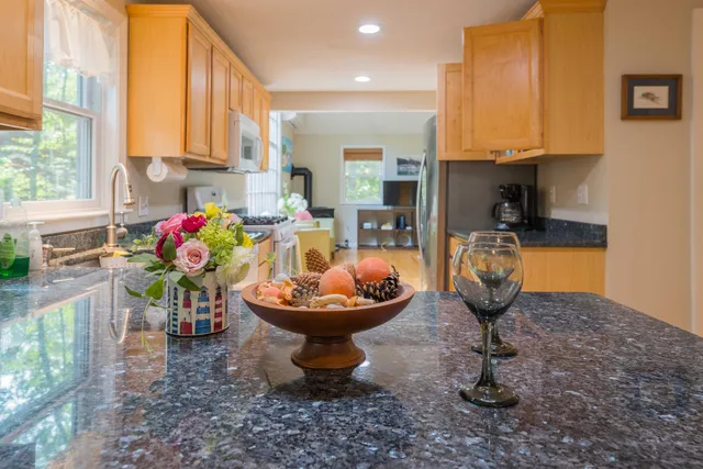 $969,000 | 25 Sawmill Lane, Ogunquit, ME 03907