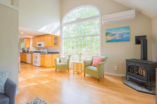 $969,000 | 25 Sawmill Lane, Ogunquit, ME 03907