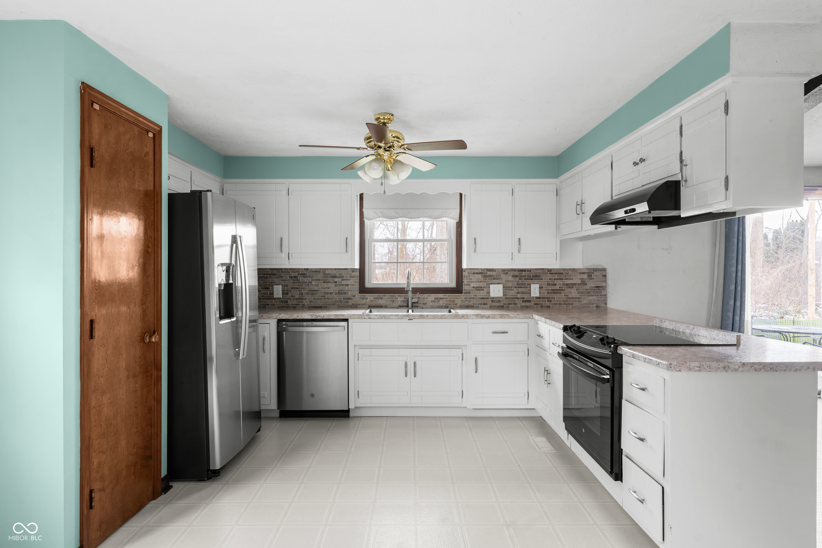 100 East Michelle Lane Pendleton, IN 46064 - Photo 2 of 20