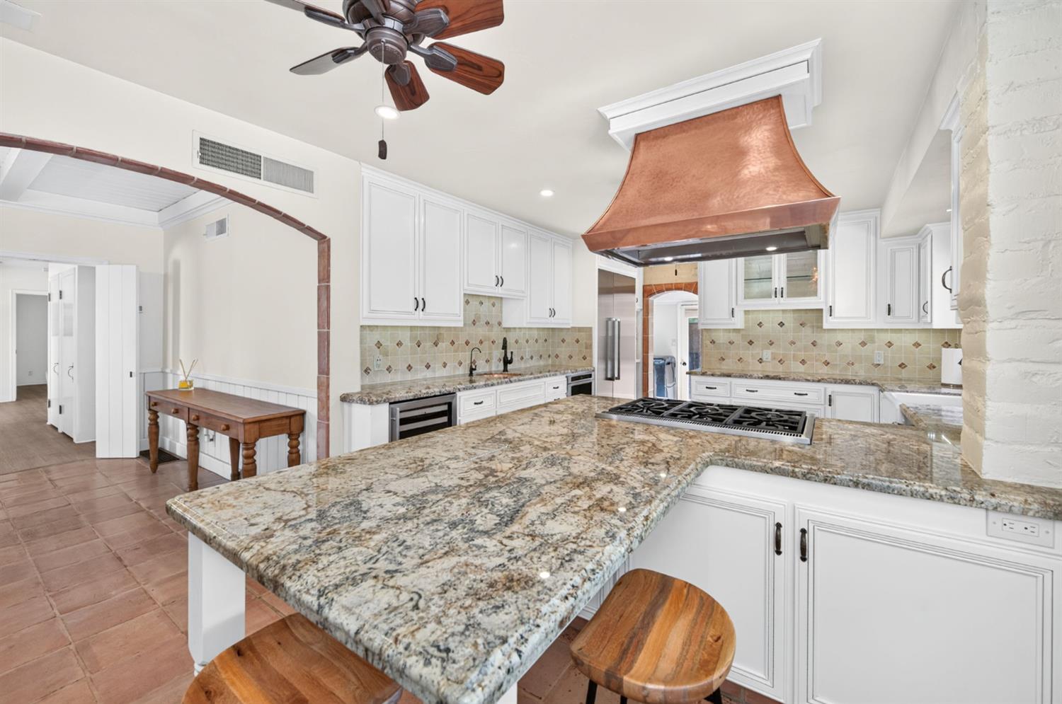 812 East Rialto Avenue Fresno, CA 93704 - Photo 4 of 42