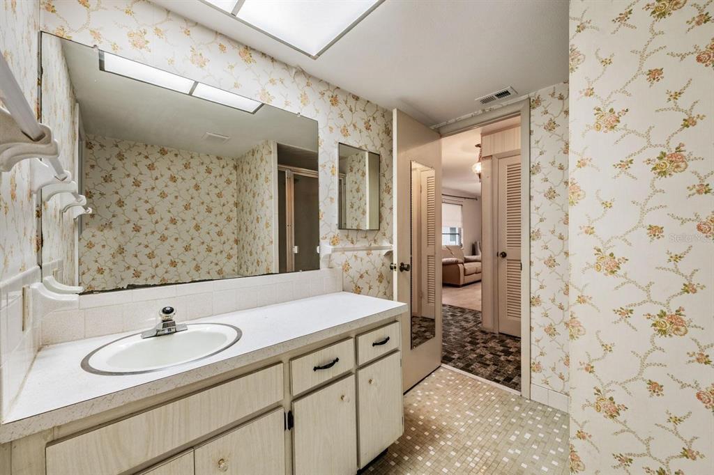 20 Shell Circle Palm Harbor, FL 34684 - Photo 22 of 34 Gallery Image 22