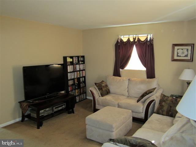 3 Heatherland Road Middletown, PA 17057 - Photo 3 of 24 Gallery Image 3