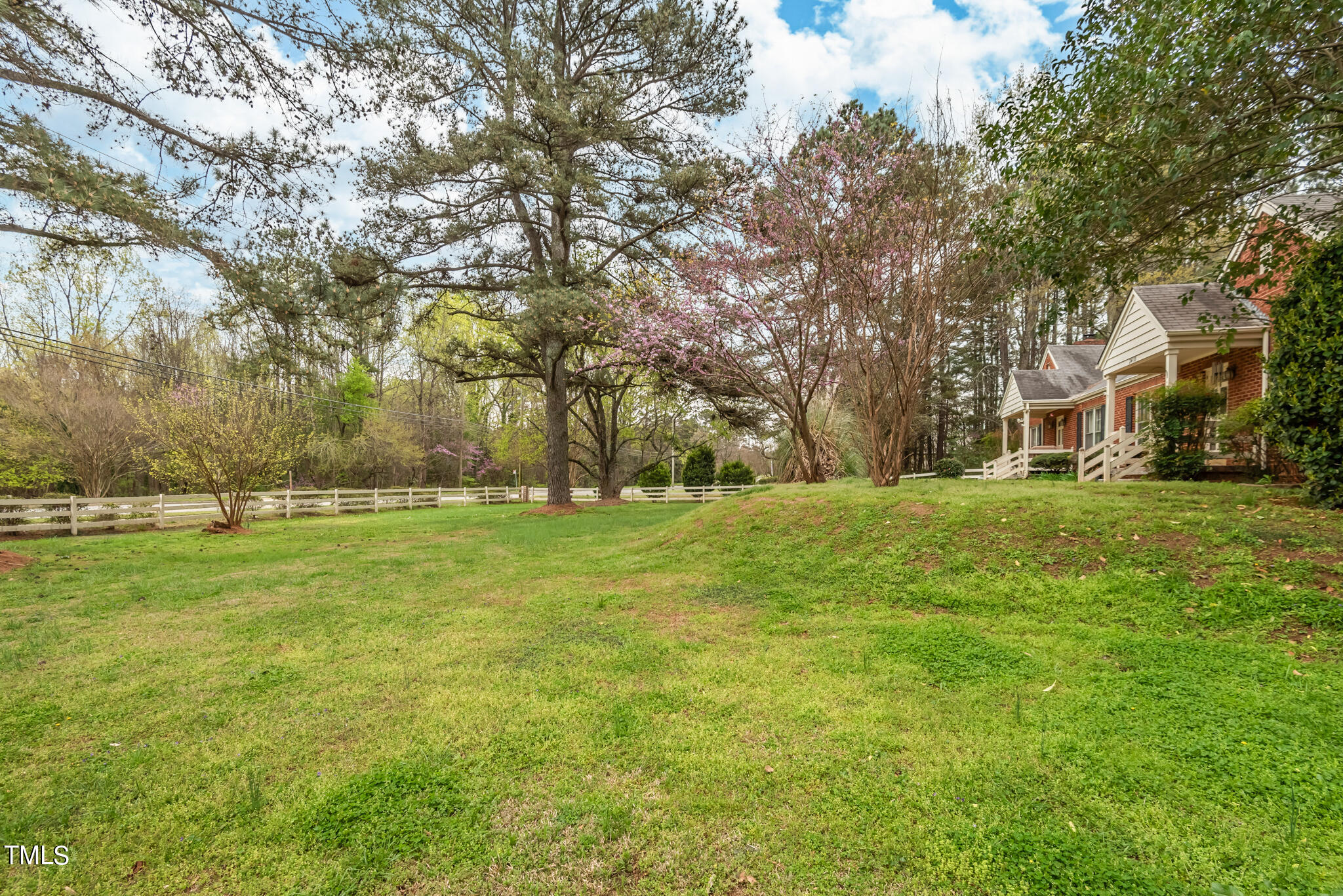 2410 Garner Road Raleigh, NC 27610 - Photo 5 of 32 a view of yard with green space