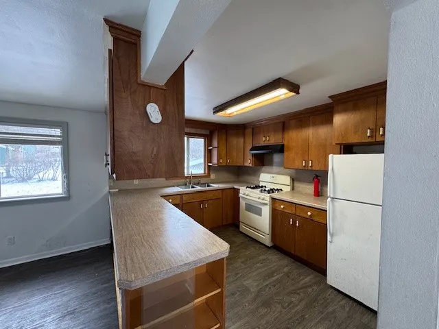 $2,200 | 812 Dickinson Drive, Vestal, NY 13850