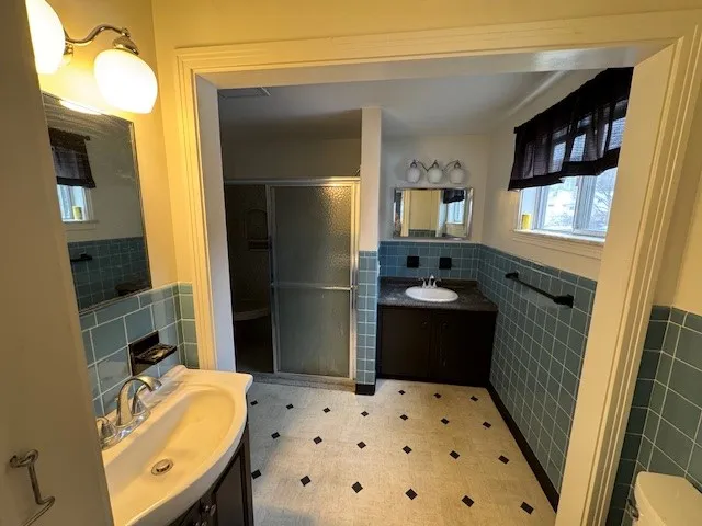 $2,200 | 812 Dickinson Drive, Vestal, NY 13850