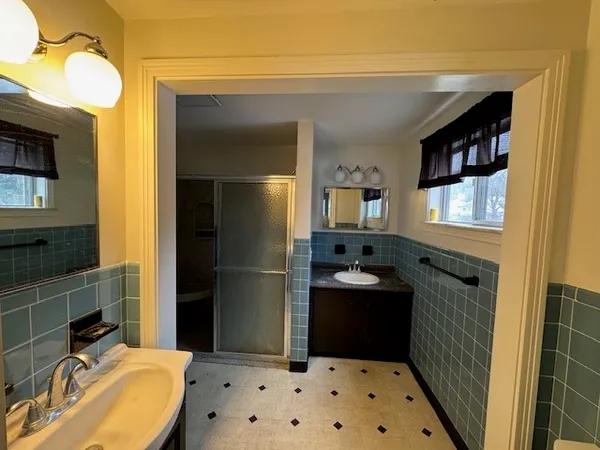 $2,200 | 812 Dickinson Drive, Vestal, NY 13850