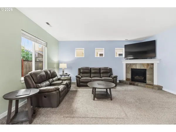 $560,000 | 2527 Park View Drive, Eugene, OR 97408