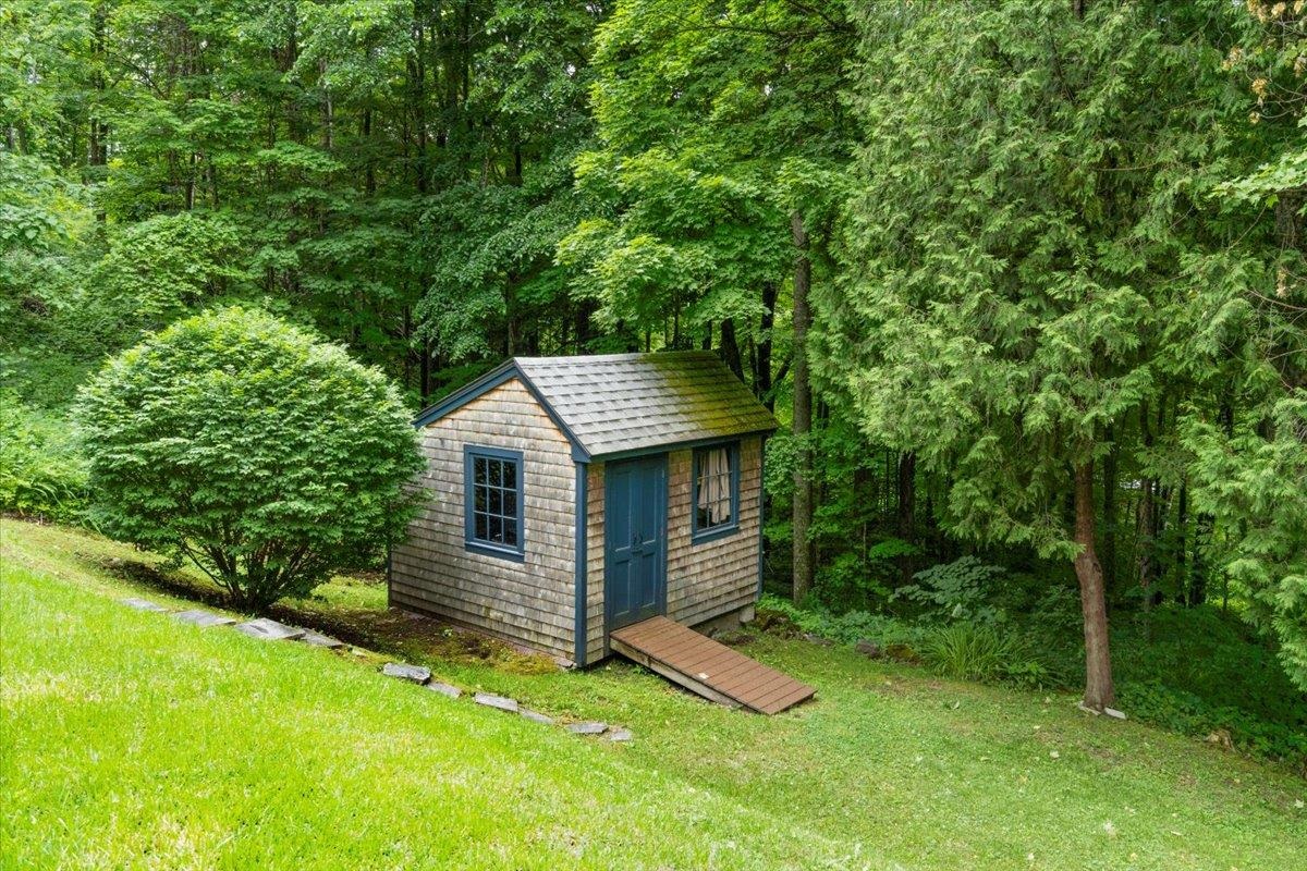 17 Bluff Street Proctor, VT 05765 - Photo 21 of 34 Gallery Image 21