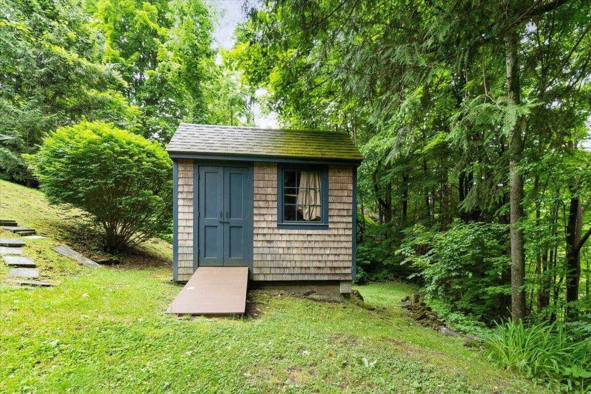 17 Bluff Street Proctor, VT 05765 - Photo 23 of 34 Gallery Image 23