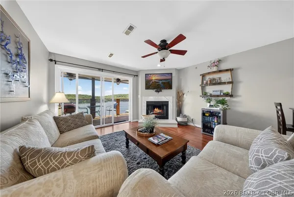 $305,000 | 222 Park Pl Lane, Unit 3C, Kaiser, MO 65047