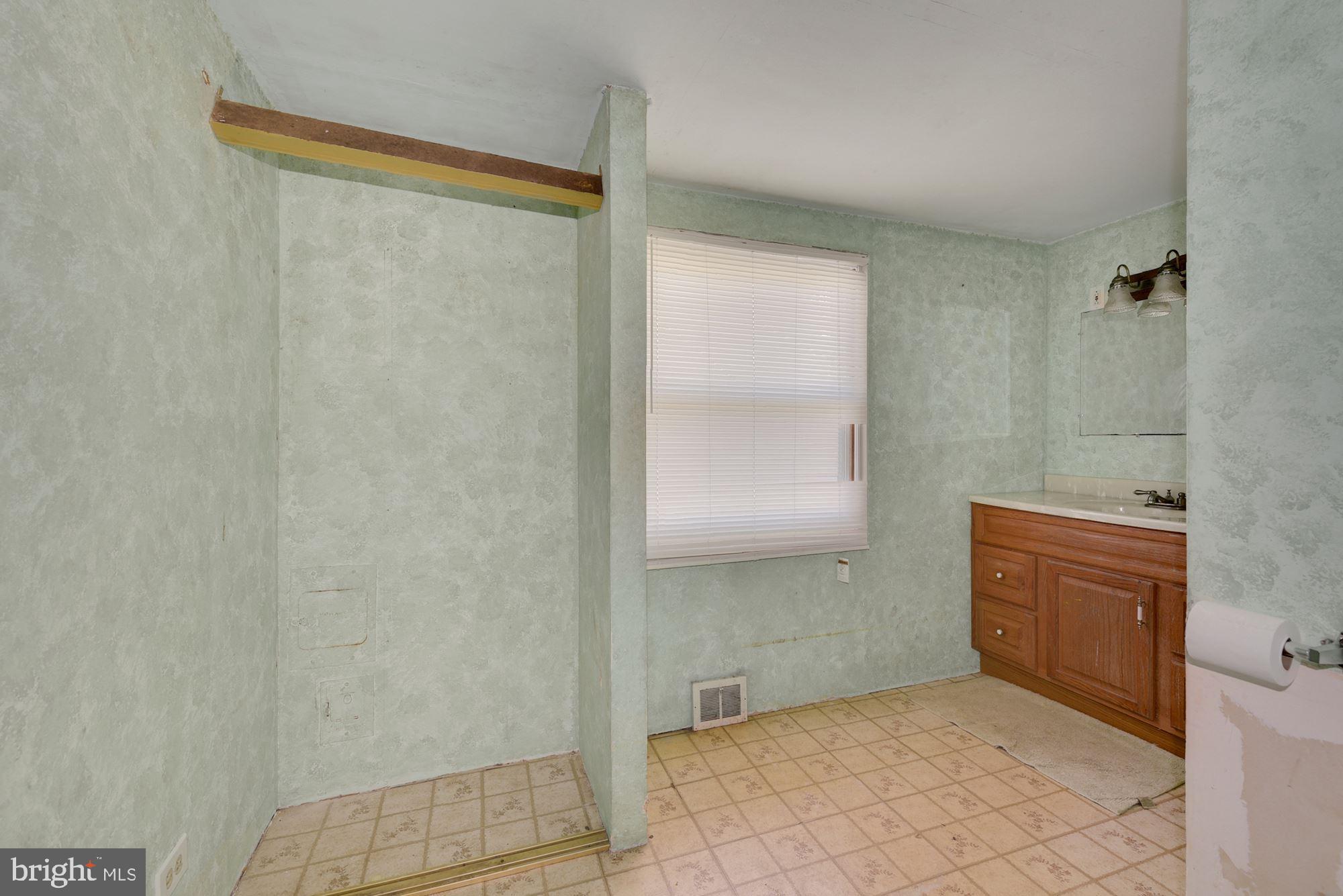 2506 Range Road Browns Mills, NJ 08015 - Photo 14 of 31 Gallery Image 14