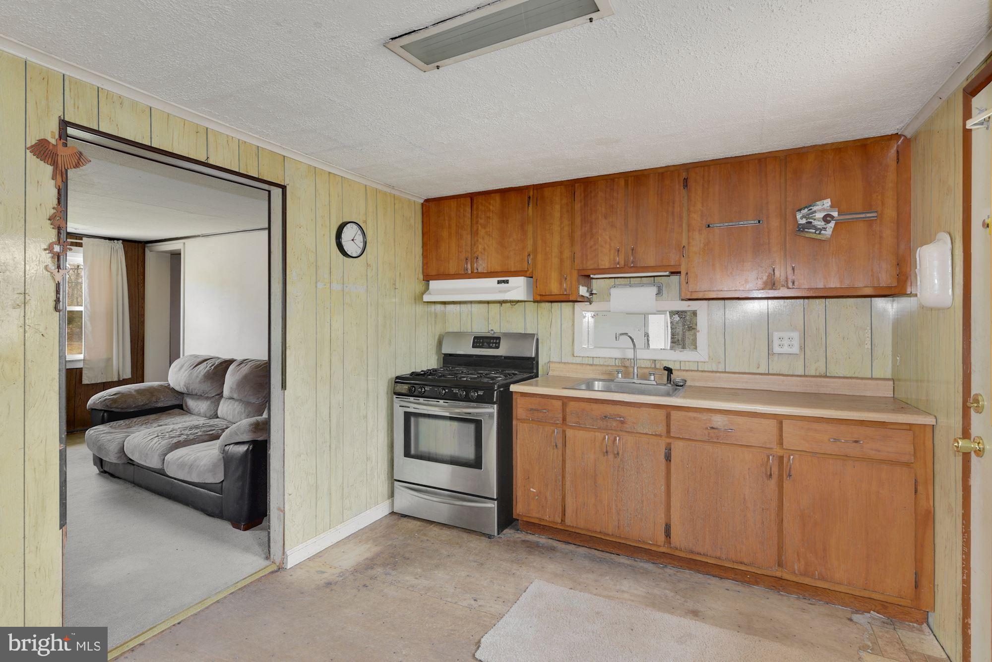 2506 Range Road Browns Mills, NJ 08015 - Photo 7 of 31 Gallery Image 7