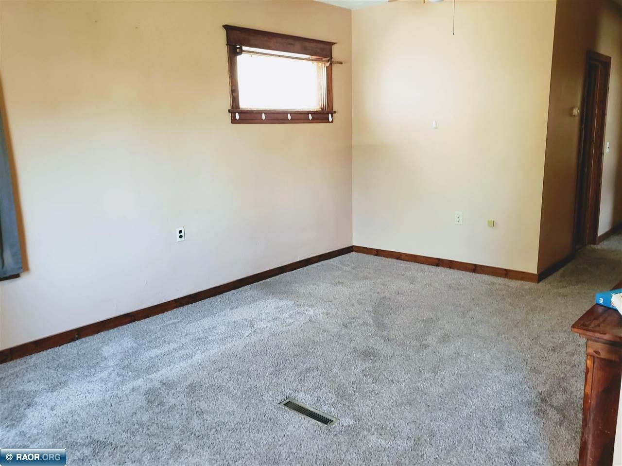 309 2nd Street Southwest Chisholm, MN 55719 - Photo 10 of 19