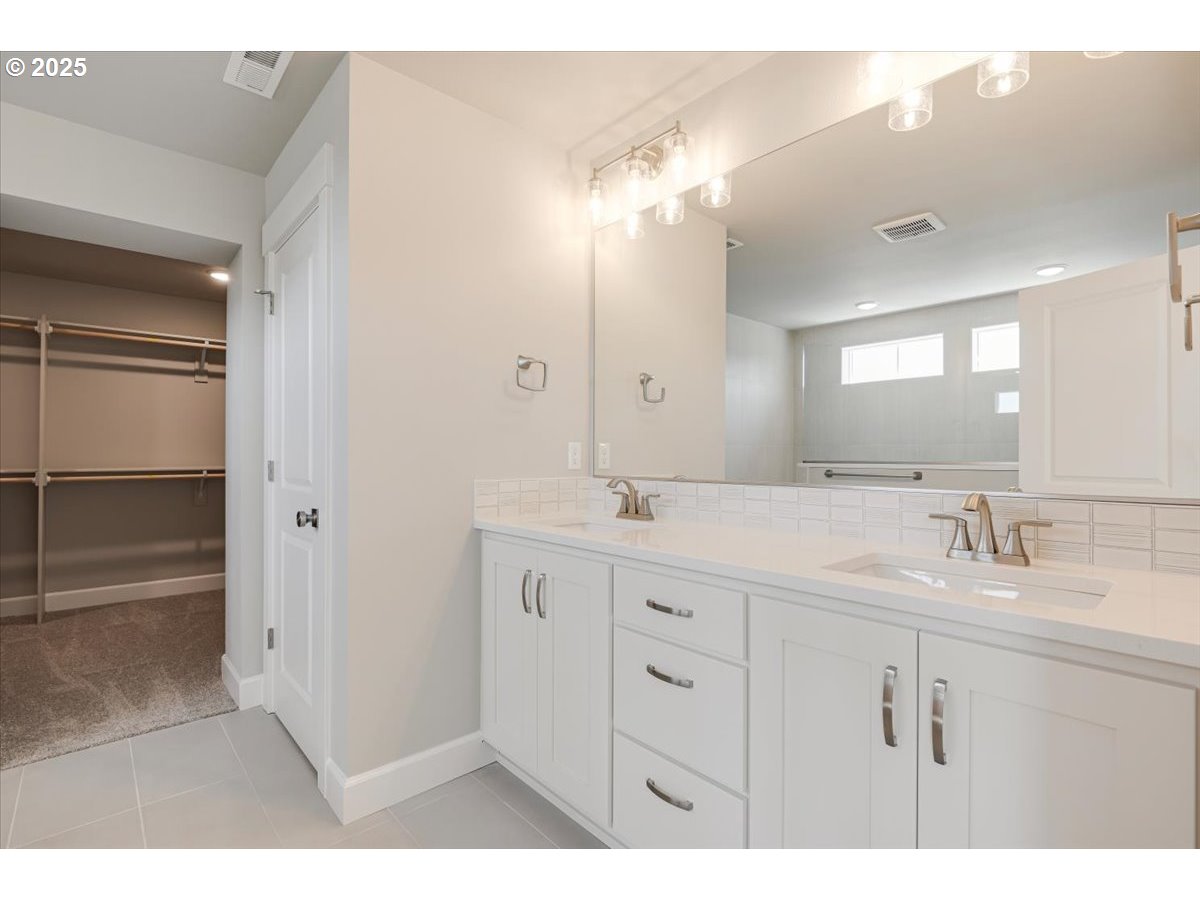 18070 Southwest Barrows Road Beaverton, OR 97007 - Photo 14 of 16 Gallery Image 14