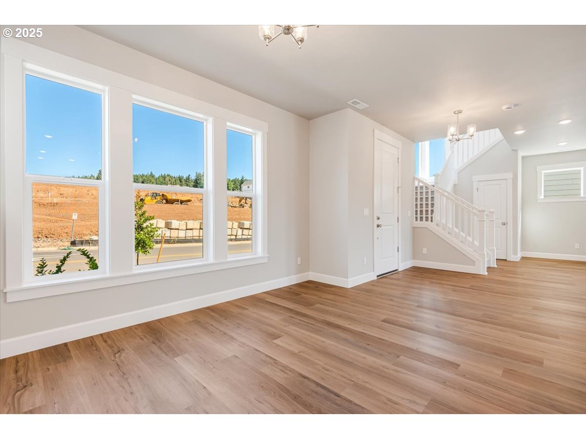 18070 Southwest Barrows Road Beaverton, OR 97007 - Photo 3 of 16 Gallery Image 3