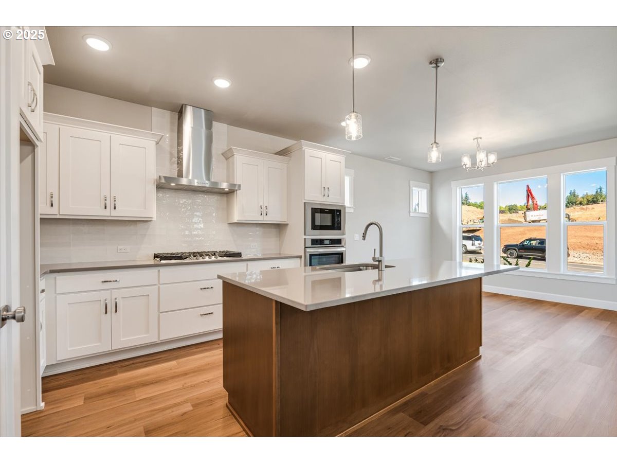 18070 Southwest Barrows Road Beaverton, OR 97007 - Photo 6 of 16 Gallery Image 6