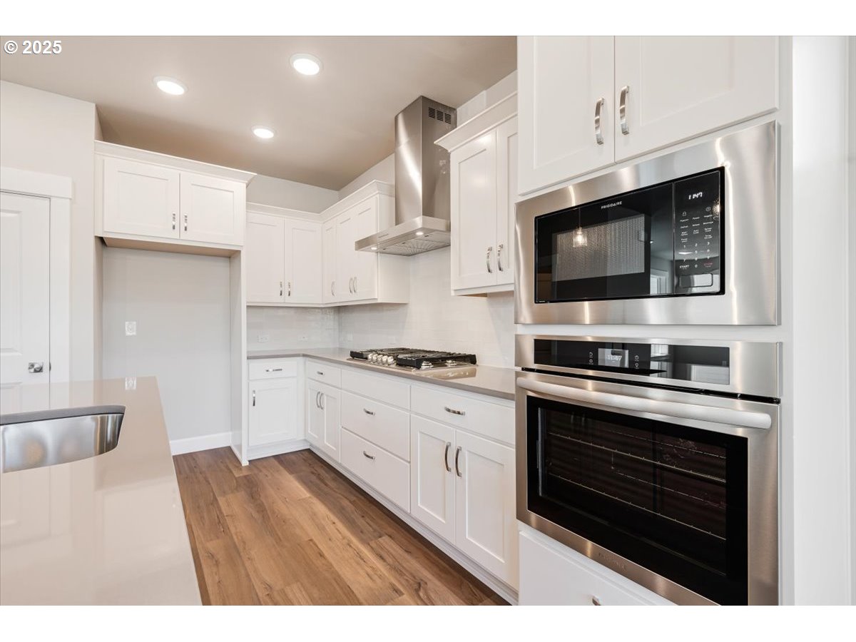 18070 Southwest Barrows Road Beaverton, OR 97007 - Photo 8 of 16 Gallery Image 8