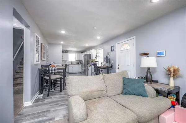 $254,500 | 8446 Oak Street, Kansas City, MO 64114
