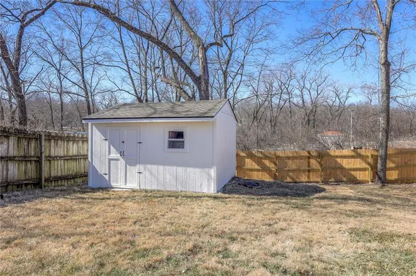 $254,500 | 8446 Oak Street, Kansas City, MO 64114