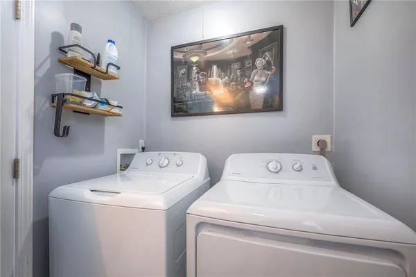 $254,500 | 8446 Oak Street, Kansas City, MO 64114