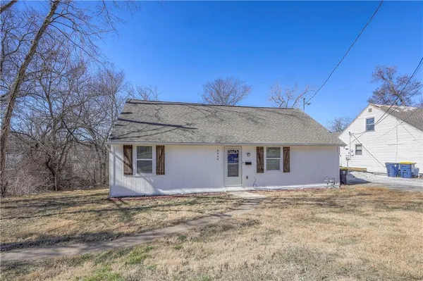 $254,500 | 8446 Oak Street, Kansas City, MO 64114