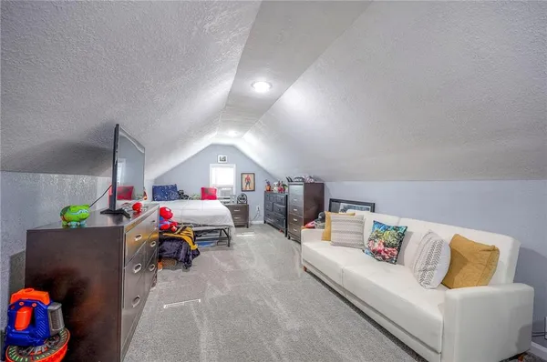 $254,500 | 8446 Oak Street, Kansas City, MO 64114