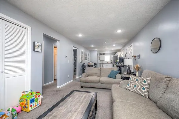 $254,500 | 8446 Oak Street, Kansas City, MO 64114