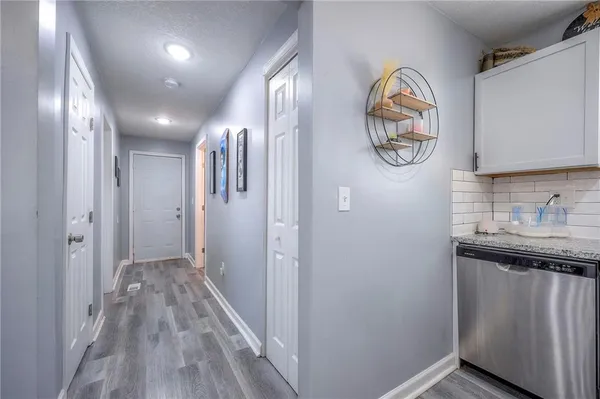 $254,500 | 8446 Oak Street, Kansas City, MO 64114