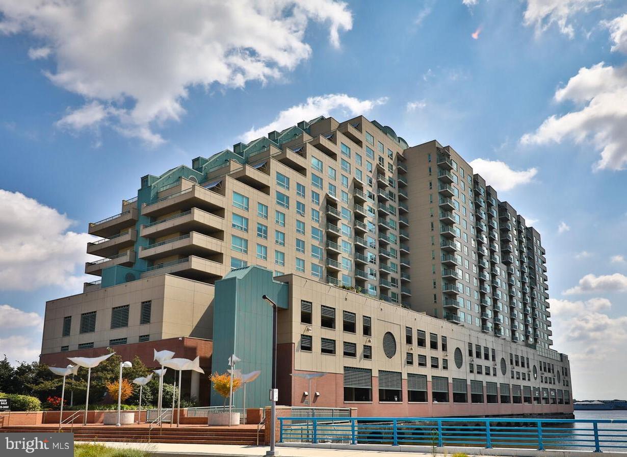 717 South Christopher Columbus Boulevard, Unit 1216 Philadelphia, PA 19147 - Photo 1 of 17