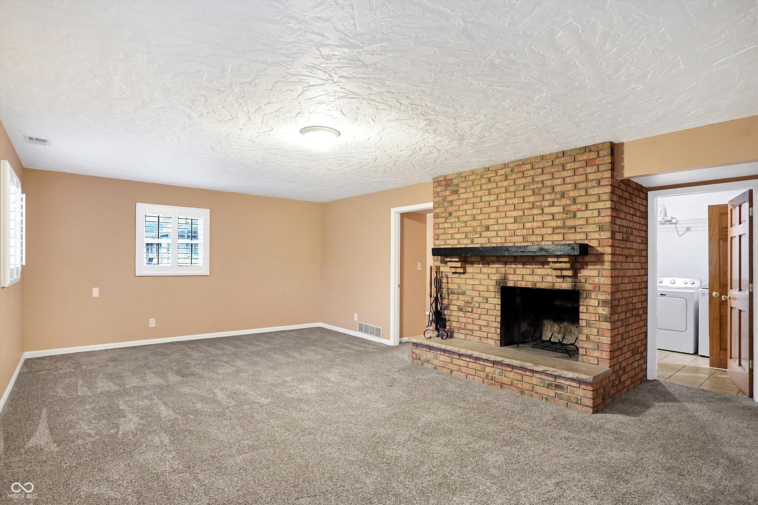 295 North Restin Road Greenwood, IN 46142 - Photo 31 of 44 Gallery Image 31