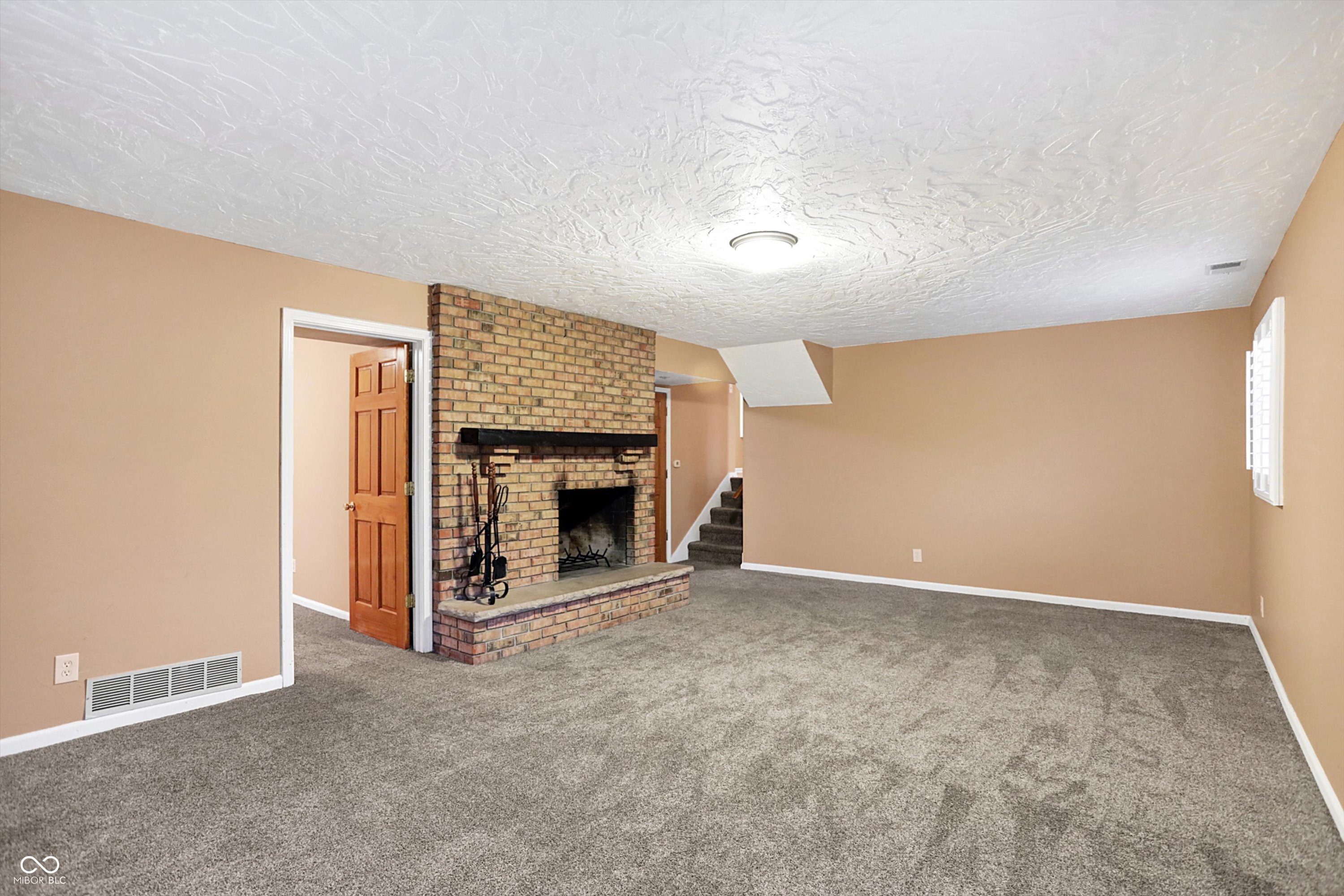 295 North Restin Road Greenwood, IN 46142 - Photo 32 of 44 Gallery Image 32