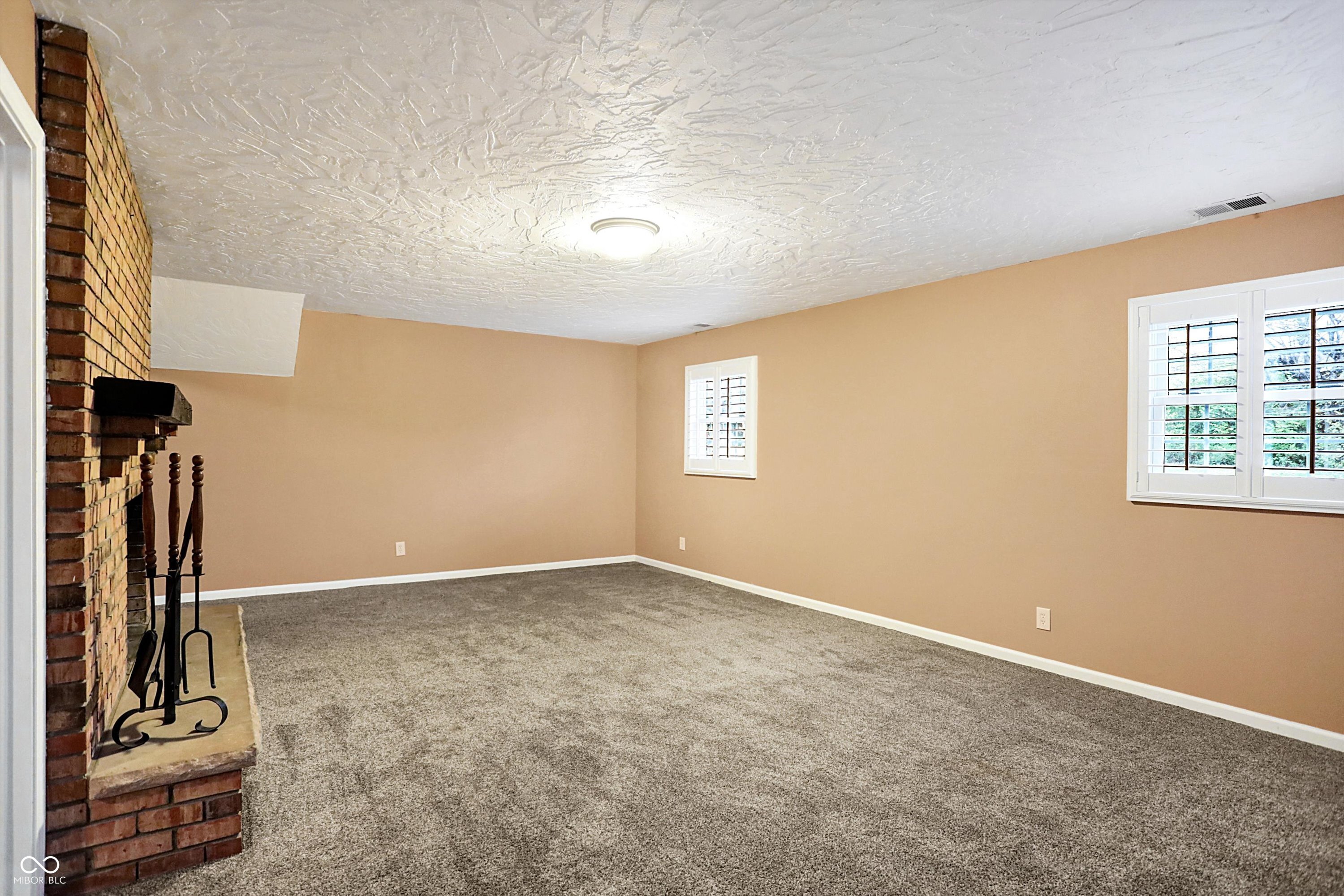 295 North Restin Road Greenwood, IN 46142 - Photo 33 of 44 Gallery Image 33