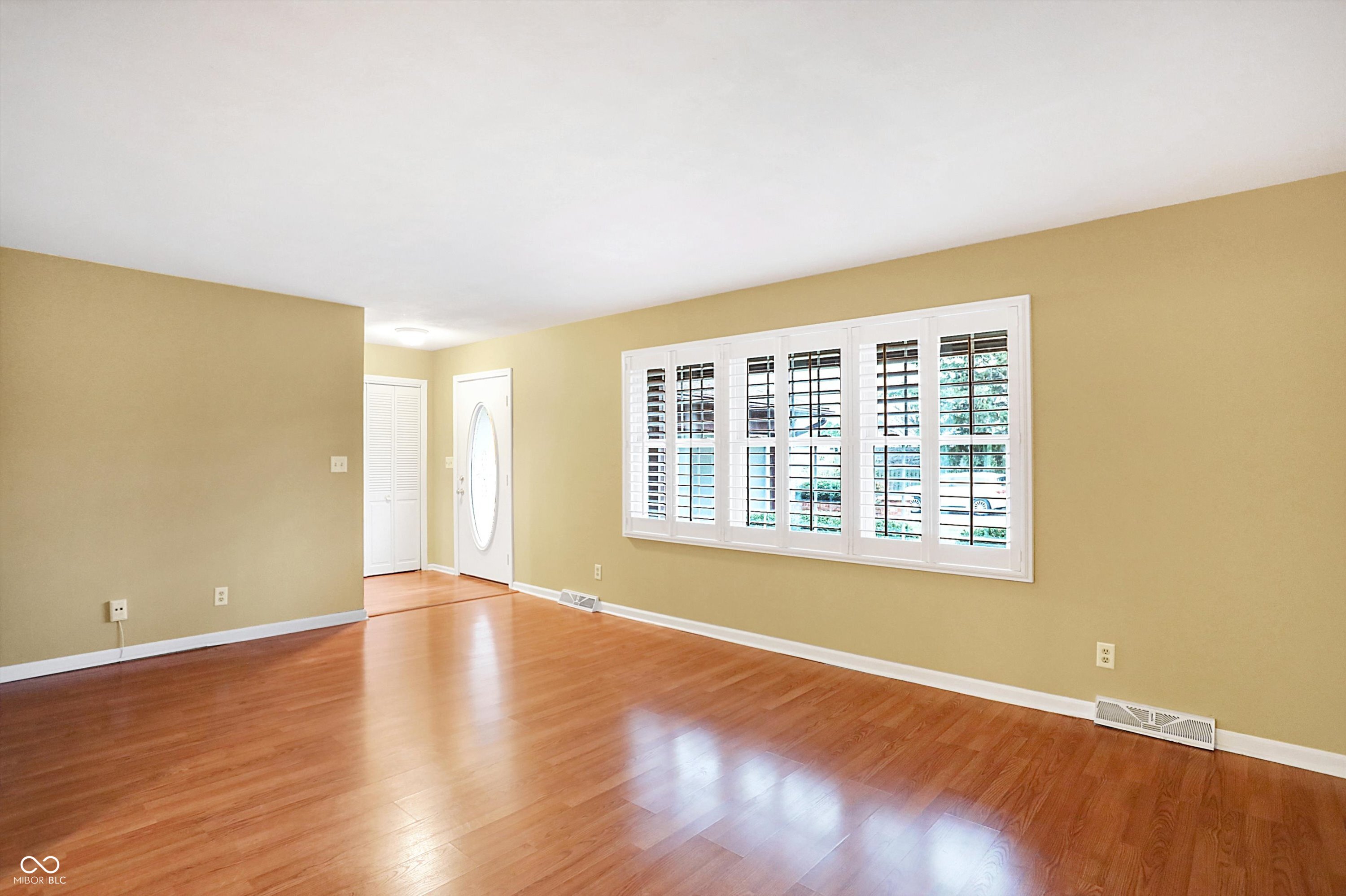295 North Restin Road Greenwood, IN 46142 - Photo 8 of 44 Gallery Image 8