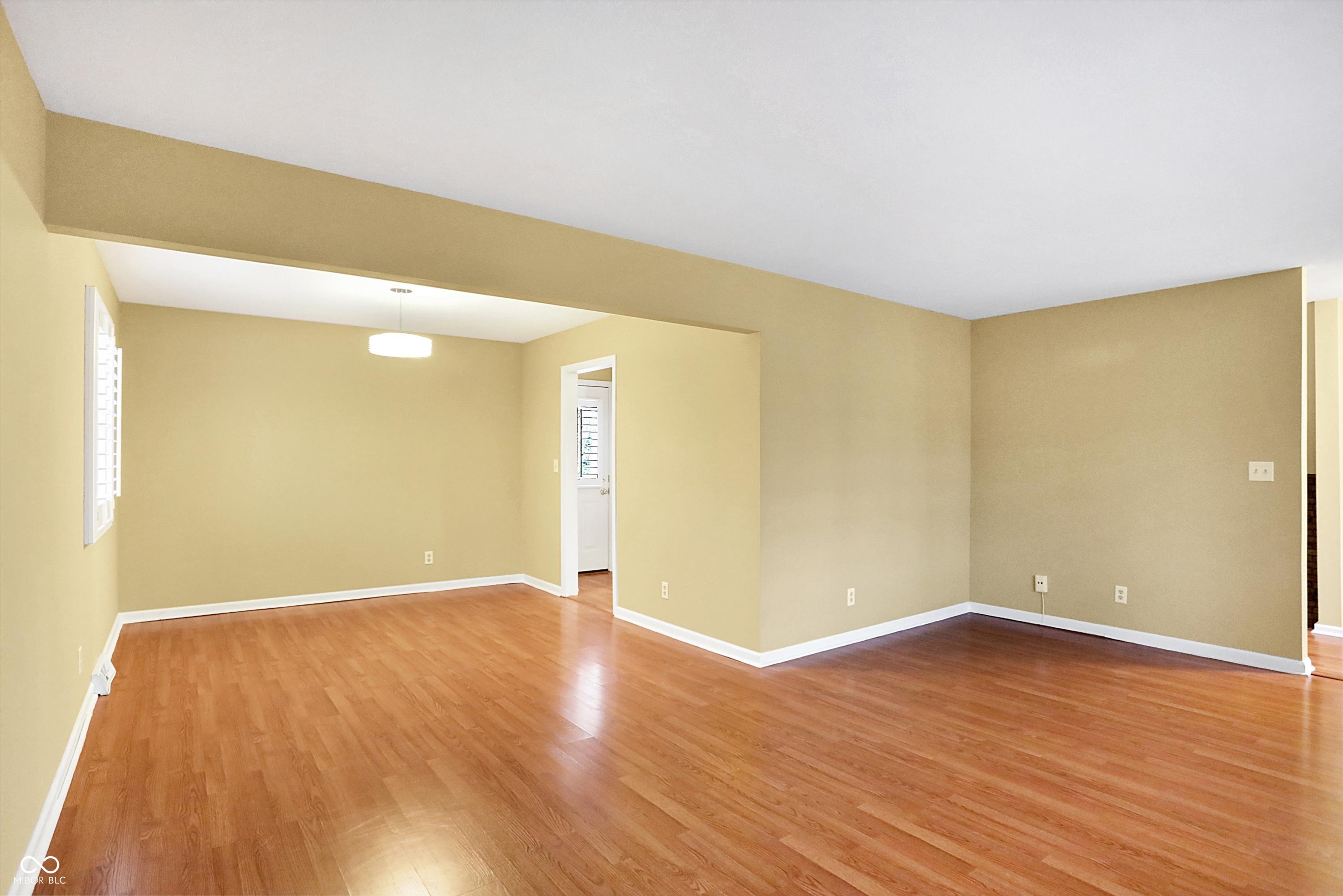 295 North Restin Road Greenwood, IN 46142 - Photo 9 of 44 Gallery Image 9