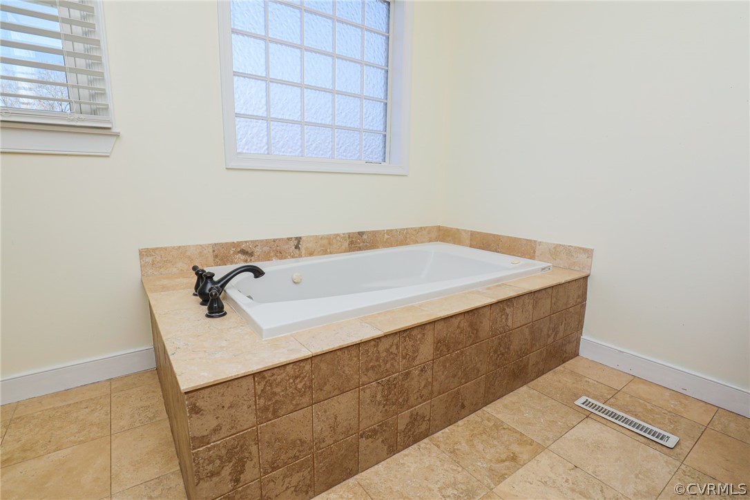 14025 Sagebrook Road Midlothian, VA 23112 - Photo 26 of 49 a bathroom with a sink