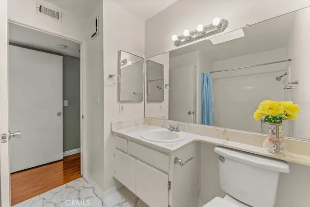 $555,000 | 628 Daisy Avenue, Unit 420, Long Beach, CA 90802