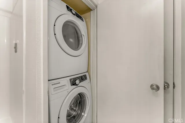 $555,000 | 628 Daisy Avenue, Unit 420, Long Beach, CA 90802