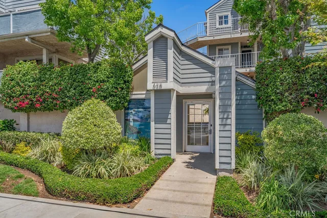 $555,000 | 628 Daisy Avenue, Unit 420, Long Beach, CA 90802