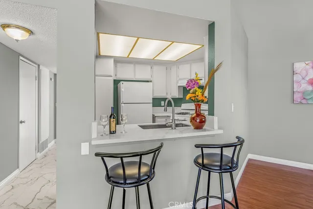 $555,000 | 628 Daisy Avenue, Unit 420, Long Beach, CA 90802