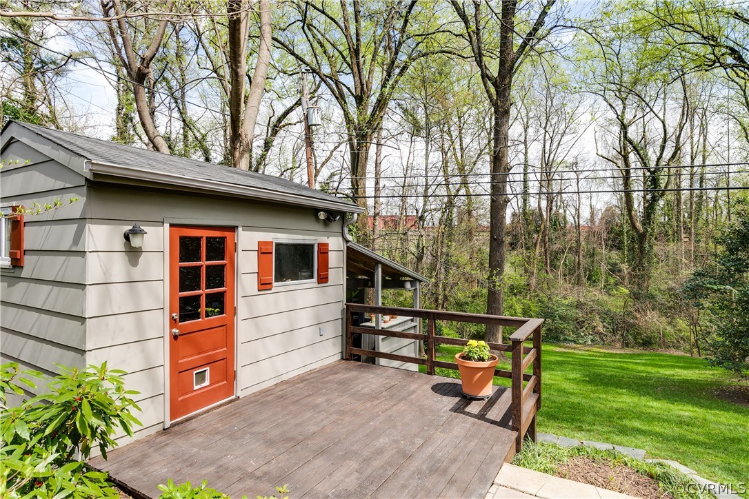 1015 Ridge Top Road Henrico, VA 23229 - Photo 44 of 50 Workshop/gardening shed with lean-to for extra storage has a deck providing another space to enjoy the exceptional rear yard!