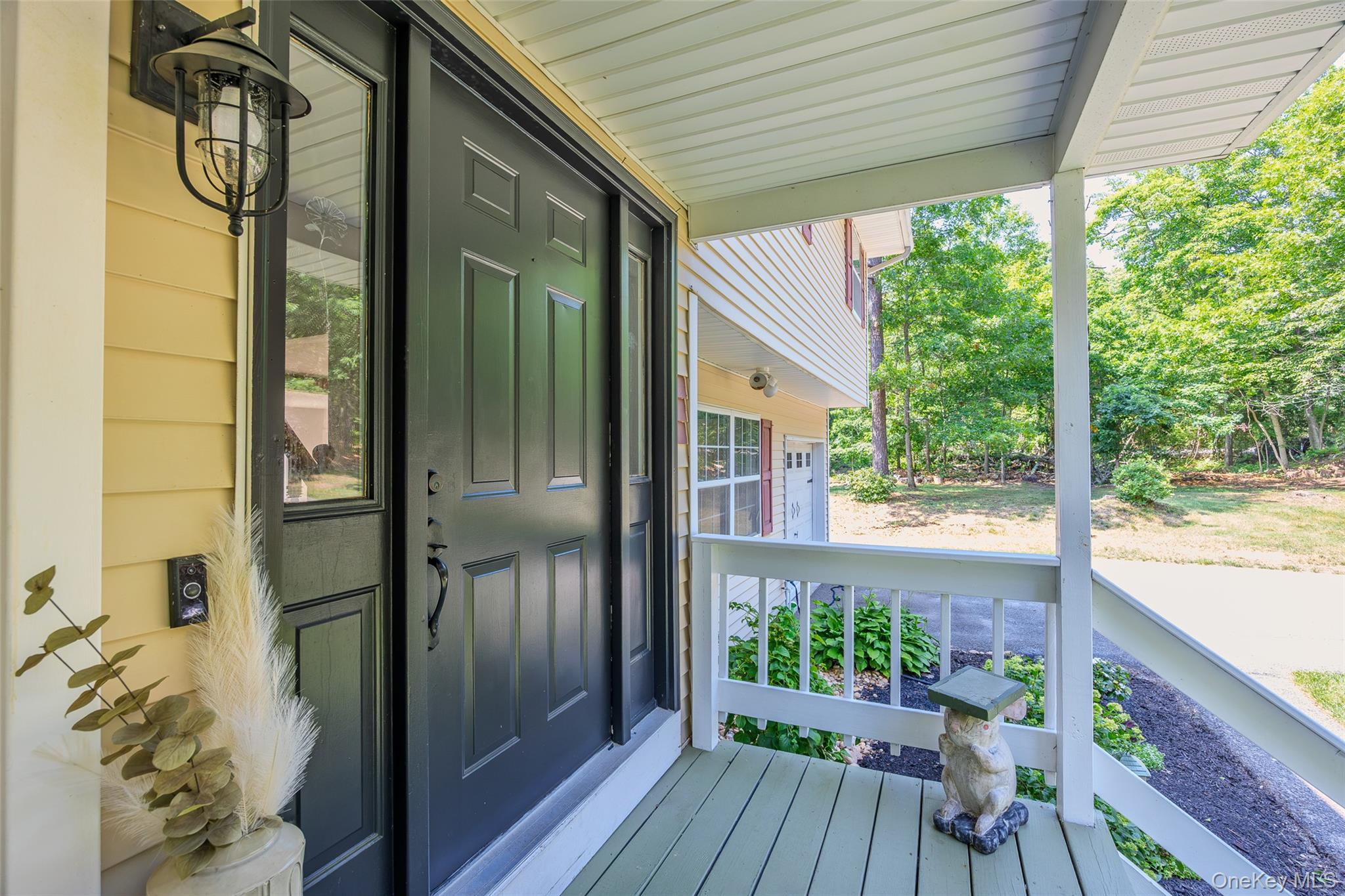 22 Bellhaven Road Bellport, NY 11713 - Photo 5 of 45