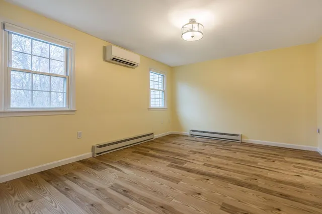 $3,500 | 1275 Maplewood Avenue, Unit 7, Portsmouth, NH 03801