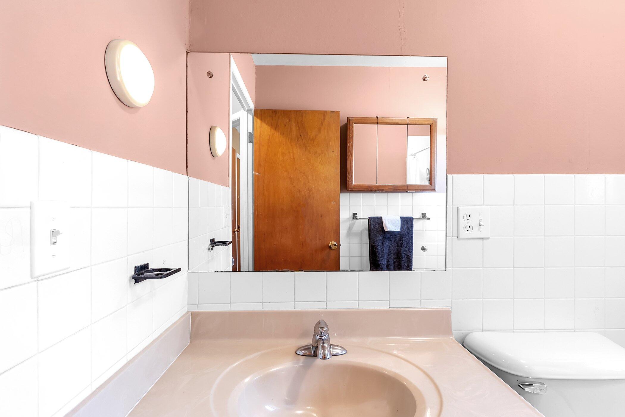 18967 Three Oaks Road Three Oaks, MI 49128 - Photo 21 of 36 bathroom