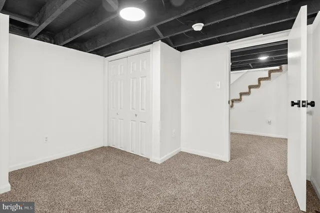 a view of walk in closet