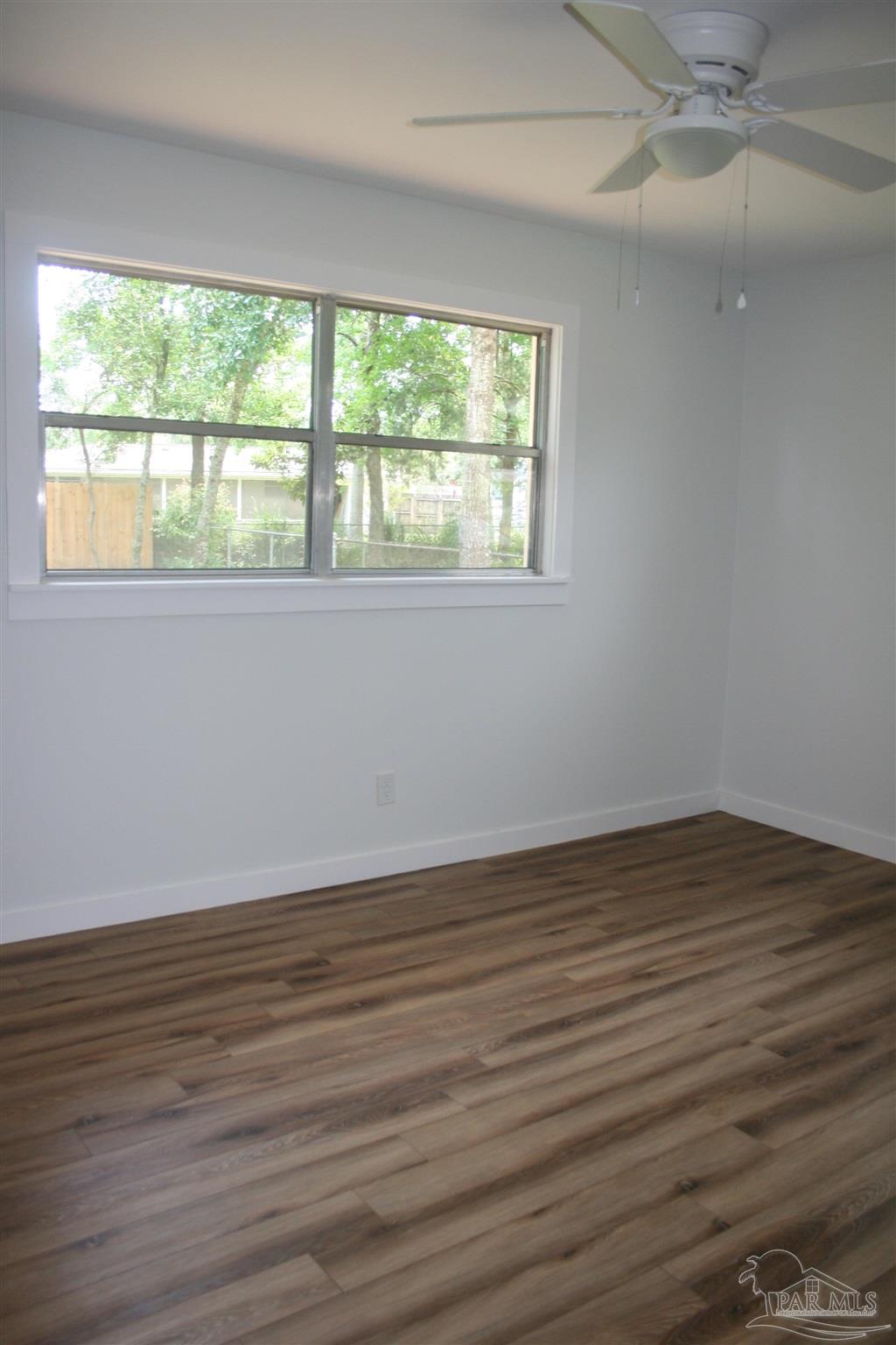 3371 Wellington Road Pensacola, FL 32504 - Photo 11 of 17 Gallery Image 11