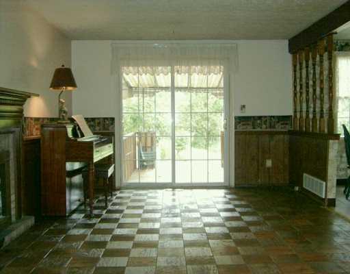 25 Mellon Road Export, PA 15632 - Photo 4 of 8 Den/Family/Great Room.
