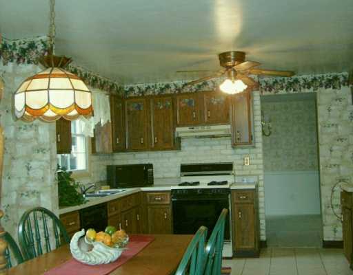 25 Mellon Road Export, PA 15632 - Photo 5 of 8 Kitchen.